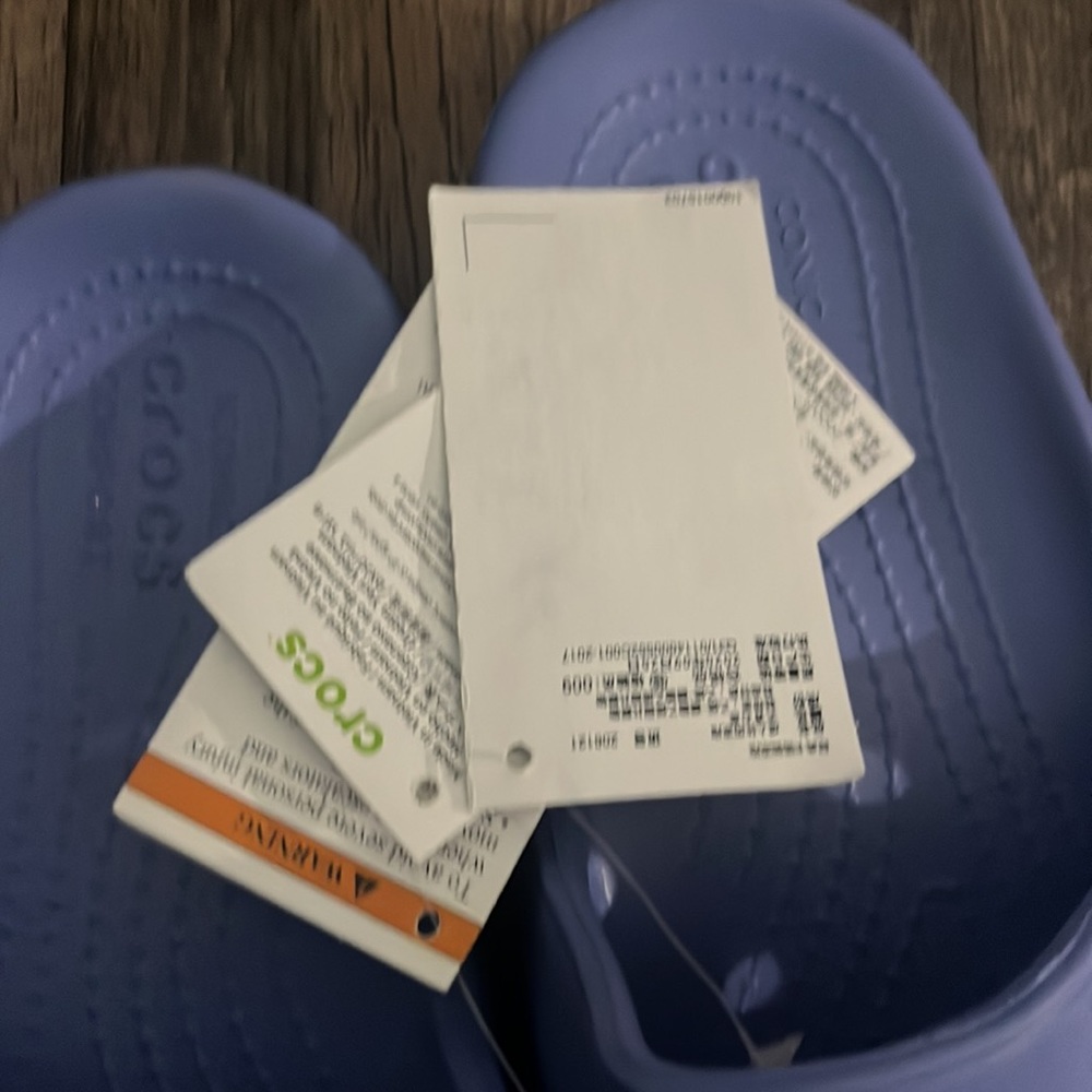 Blue crocs - Picture 3 of 3